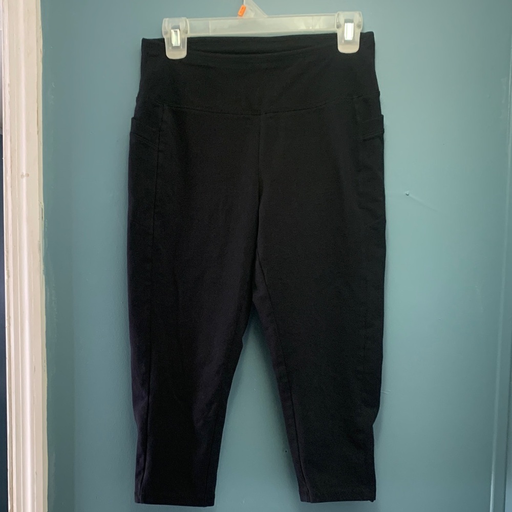 T by Talbots Black High-Rise Cropped Leggings